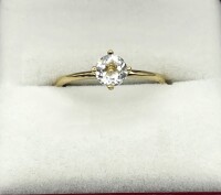 10KT Yellow Gold Natural White Zircon (0.85ct) Ring, Size 6.5, W/A $730.00.