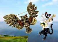 The Owl & The Pussycat Brooches : Owl features Honey Amber Rhinestones, Pussycat has Great Enameling (and is ADORABLE) | Up to 2" Across