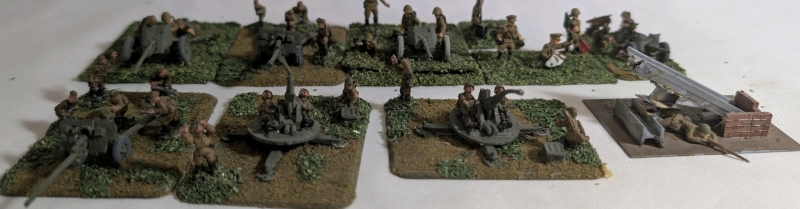 10 (35 Soldiers) Handpainted Metal Based Miniature World War 2 Anti-Tank, Anti-Air & Infantry Units On Flocked Bases Approx. 1.25"