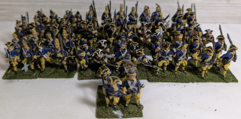 19 Handpainted Metal Based Miniature Napoleonic Infantry Units On Flocked Bases Approx 1.25"