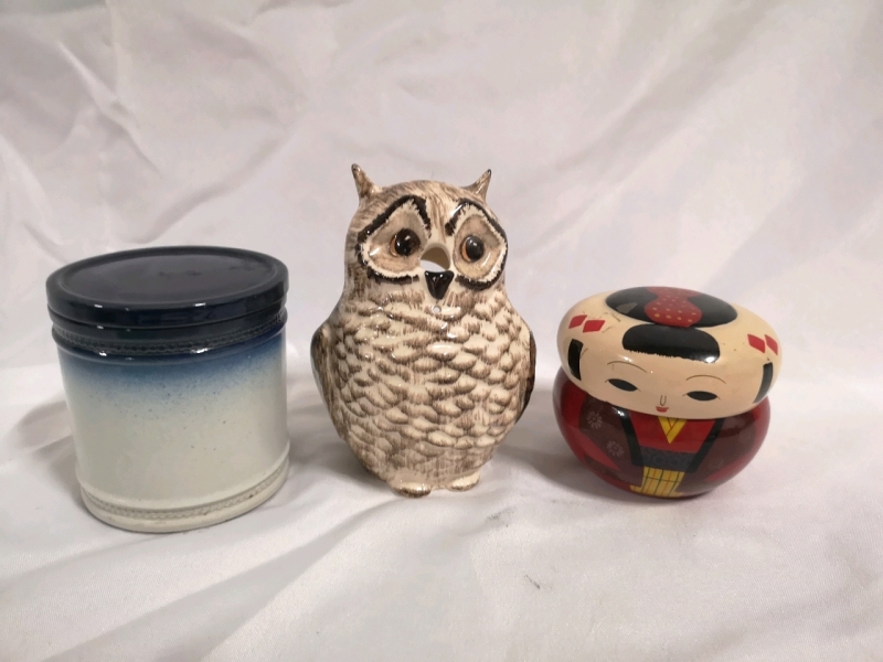 Ceramic Owl Tealight Candle Holder + Lacquered coasters +