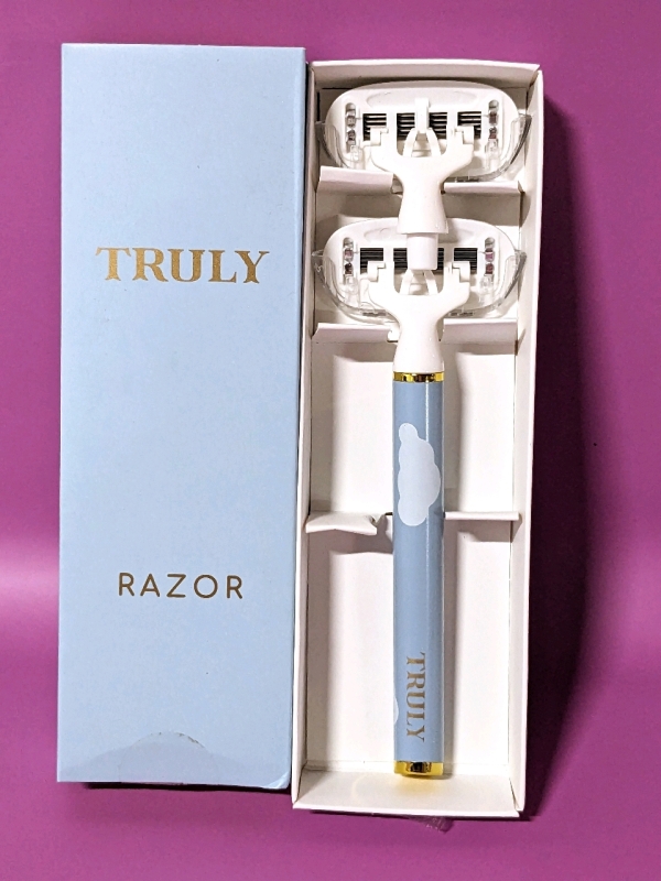 New TRULY Beauty Blue Razor: Sensitive Skin Friendly Razor