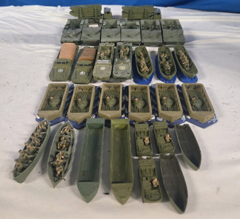 30 Pcs | Appears To Be USA Lead/ Plastic Military Amphibious Vehicles & Boats | Tallest Vehicle Measures 4¼ Long" x 2" Tall