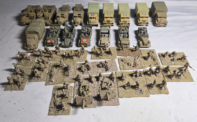 16 Vehicles & 20 Flats | Appears To Be Metal / Plastic Britsih / German Armored Vehicles & Infantry | Largest Measures 3" x 1½"