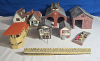 9+ Pcs | Assorted Buildings For Scene Decoration | Includes Houses, Warehouses, Watch Tower & More! | Largest Building Measures 7.5" x 5.5" x 4¼"