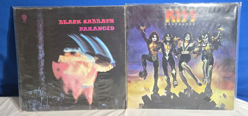 2 | Vinyl Albums - Kiss; Destroyer & Black Sabbath; Paranoid LP Records