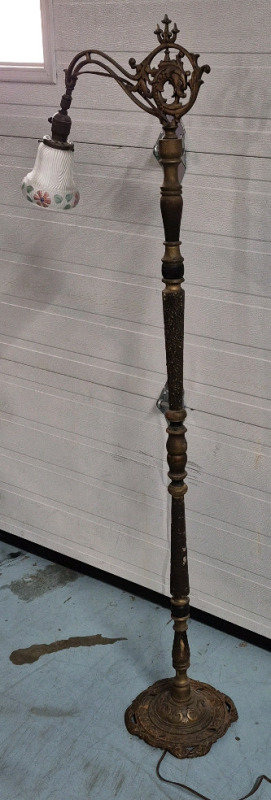 Vintage Bridge Floor Lamp - Working