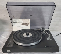 Vintage 1970s SANSUI SR-323 Belt Drive Stereo Turntable w/Ortofon Stylus plus Manual . Tested , Powers Up . Requires New Turntable Belt