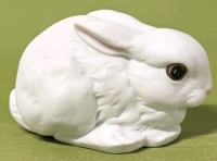 Adorable KAISER West Germany Porcelain Rabbit Figure | 2" Tall