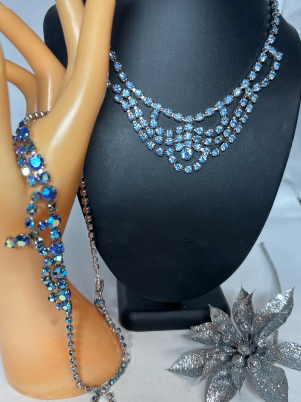 Vintage Elegant draped Blue Lace Rhinestone Necklace