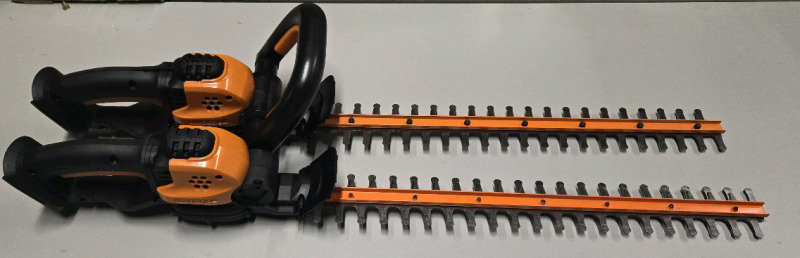 2 Worx | 20V Cordless Hedge Trimmer 22" | Model# WG261 * Retails For $154 */ * Tested & Not Working * | Spare Parts