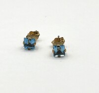 10KT Yellow Gold Natural Blue Topaz (0.75ct) Earrings, W/A $285.00.