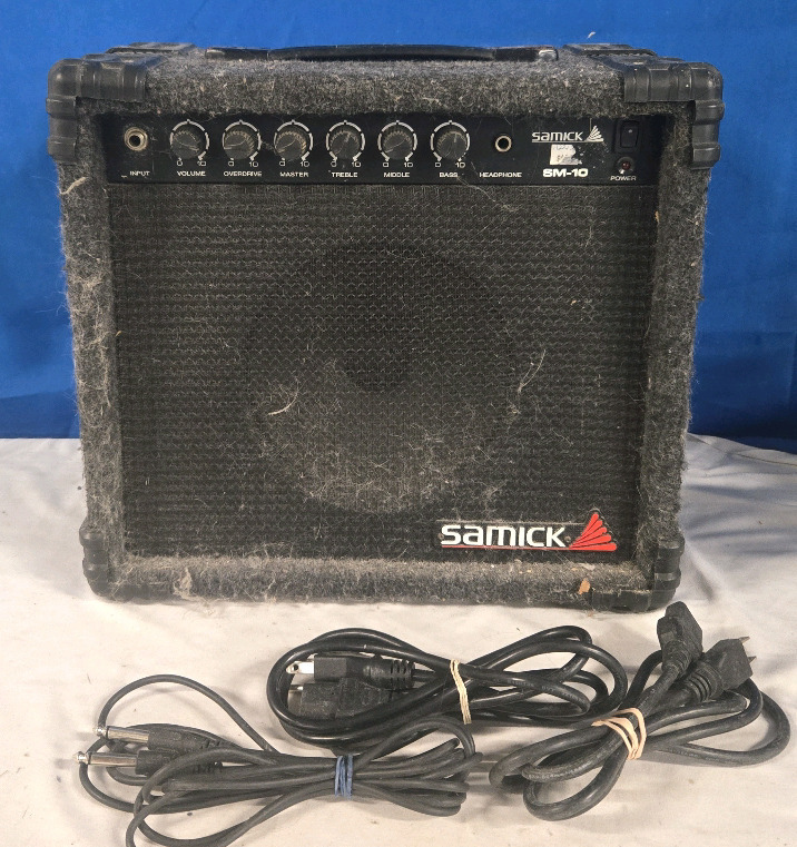 Samick 10- 40 Watt Electric Guitar Amplifier | Measures 14" x 8" x 13" * Comes With Jack *