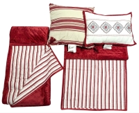 New Queen Size Wonderful Luxury Red Velvet Lightweight Cotton Quilt Set with 2 Throw Pillows & 2 Pillow Cases