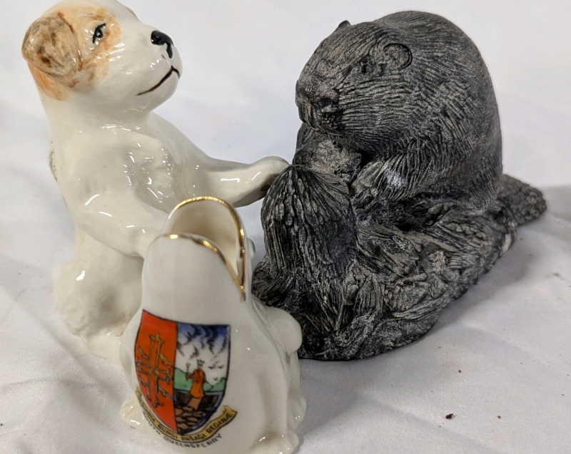 Wolf Original Faux Soapstone Beaver, Arcadian China South Queensferry Frog & Ceramic Begging Puppy Dog. Dog Stands 3.5" Tall.