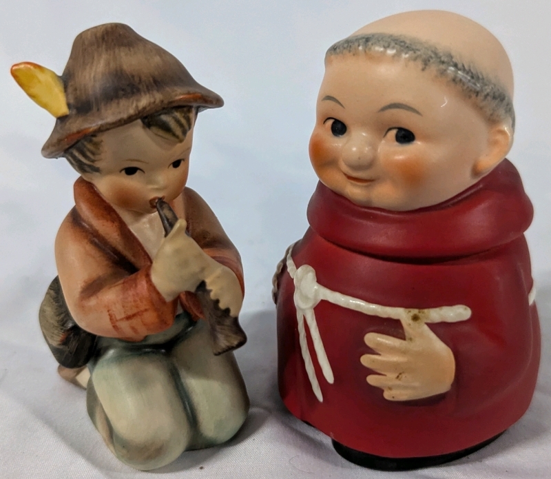 2 Goebel figures Lil' Tooter Figurine and Red Cardinal Friar Tuck Mustard Jar.