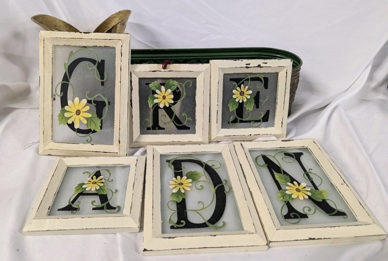 Gardener's Delight Lot. Decorative Glass Panels Spelling " Garden" With Metal Baseband Planter. Planter Measures 15" Long.