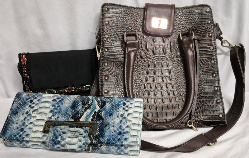 3 Great Ladies Handbags/Purses