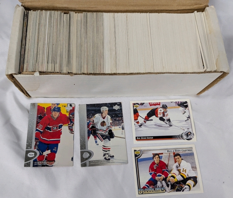 500+ 1992-1996 Upper Deck NHL Hockey Cards.