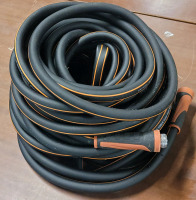 Giraffe Hybrid Garden Hose 75ft x 5/8"with Male to Female Fittings, 150 PSI . Not tested with water .