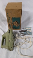 Iona Portable Mixer. Tested Working. Comes with Original Box.