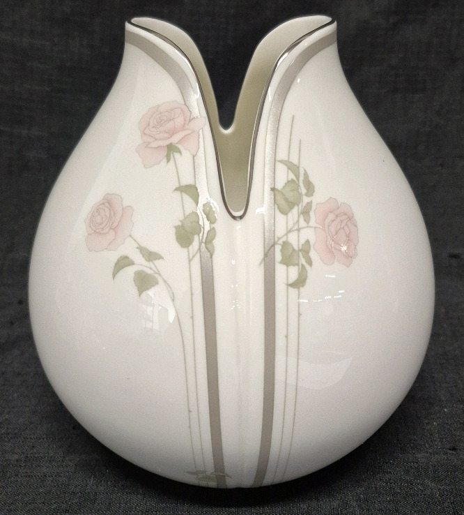 ROYAL Doulton Impressions Tulip Vase Twilight Rose Pattern 7" Tall