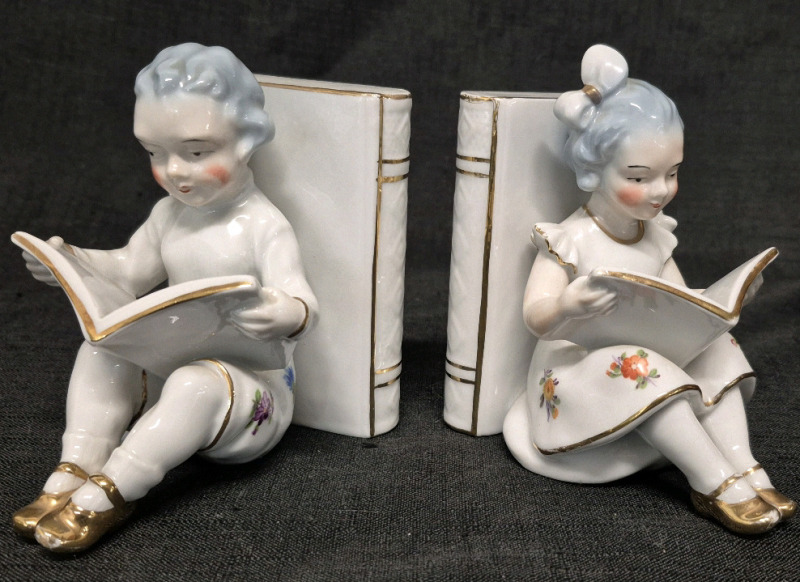 Vintage Ceramic Book Ends 4.25" tall