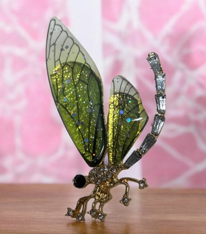 Elegant Dragonfly Rhinestone Brooch Rhinestones Art Glass Style