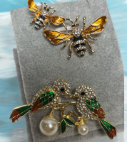 Kissing Bird Magpie Duet Brooch Duet Honey Bee Brooch