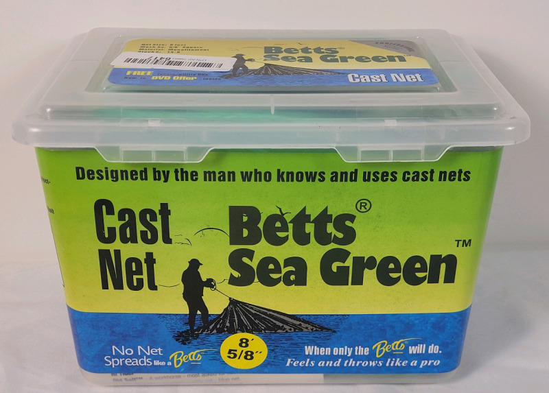 Betts Sea Green Fishing Casting Net . 8ft. Diameter with 5/8" Square Mesh .