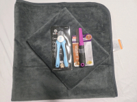 4 New | Hartz Groomers Best Flea Comb | Gonicc Nail Clippers For Dogs & Cats | 2 Non Slip Matt's To Prevent Floor Getting Wet When Bathing | Mats Measure 3' x 3'