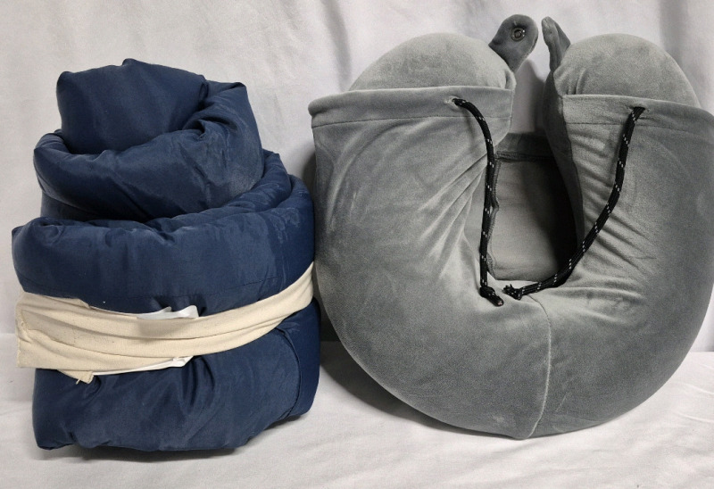 New Brookstone Memory Form Travel Neck Rest & Infinity Travel Pillow Retails $67