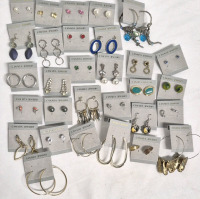 30 Pierced Earrings - Ying/Yang, Elephants ++
