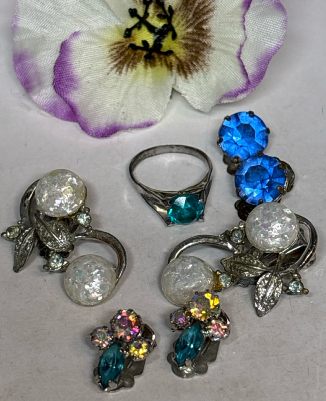 Vintage Sterling Silver Ring Blue Stone & 3 Pair Rhinestone Earrings
