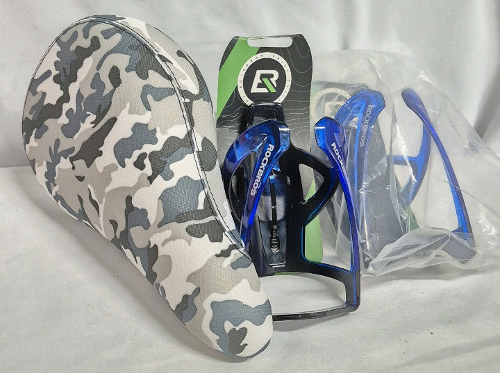 New Beastern Bicycle Seat Camo & 2 Rockbros Bicycle Water Bottle Holders