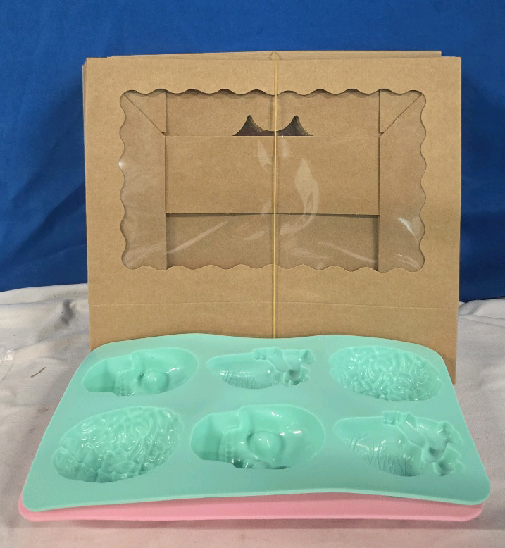 22 New | ( 20 ) 12" x 8" x 2.5" Cardboard Bakery Takeout Boxes | & 2 Halloween Themed Baking Molds 11.5" x 6.5"
