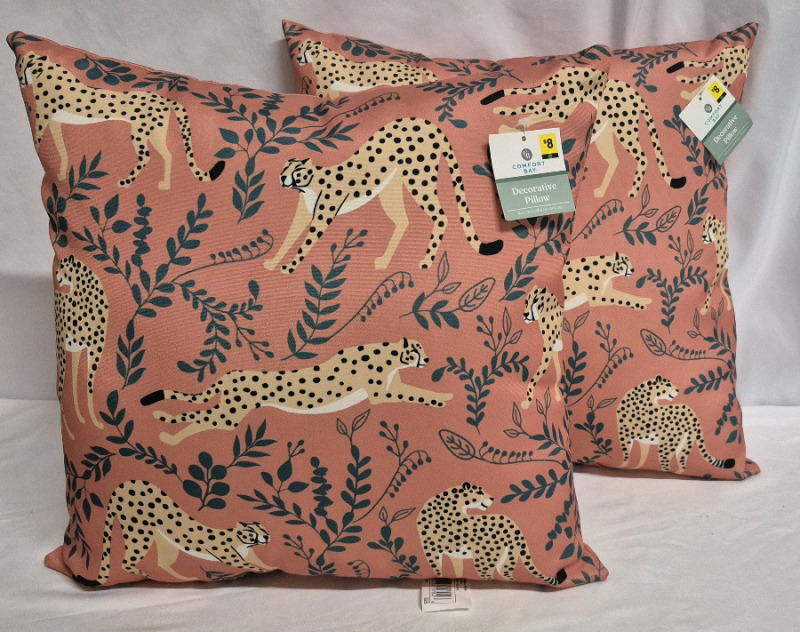 2 New Comfort Bay Decorative Pillows Cheetah Print 16" by 16"