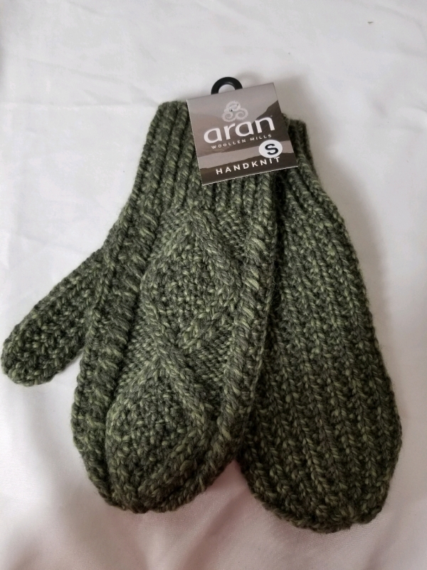 New Size Small ARAN Handknit Ireland mitts