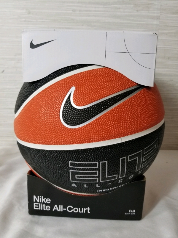 New Nike Elite All Court 8P 2.0 Basketball