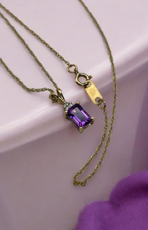 New 10K Yellow Gold Emerald Cut Amethyst Pendant & Chain Stamped LGL Leer Gems Limited