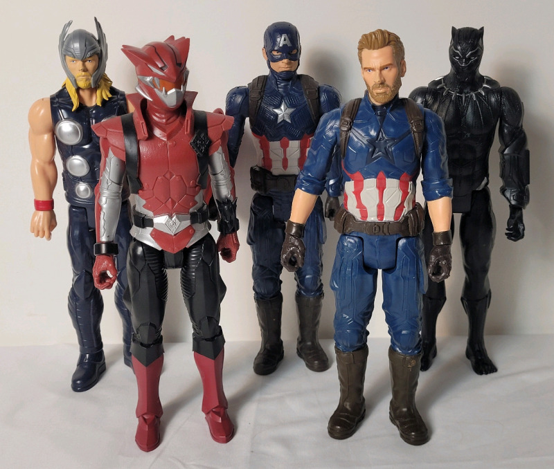 Marvel Comics Thor , Captain America , Black Panther 12" Action Figure plus Power Rangers Beast Morphers Cybervillain Blaze 12" Action Figure