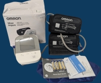 OMRON Upper Arm Blood Pressure Monitor System BP5250 with 2 Cuffs HEM-FL31 (both)