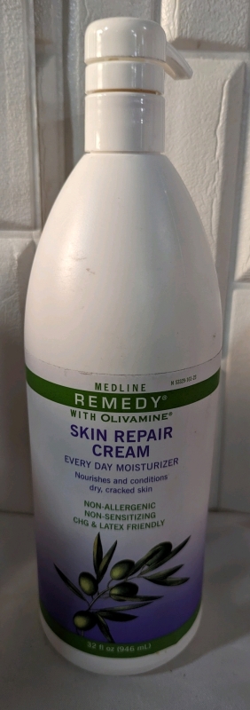 New Medline Remedy Every Day Moisturizer. 32oz