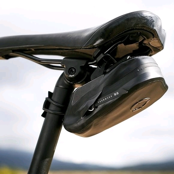 New Roswheel 0.5L Road Saddle Bag (Small - Black) | Retails for Over $60!