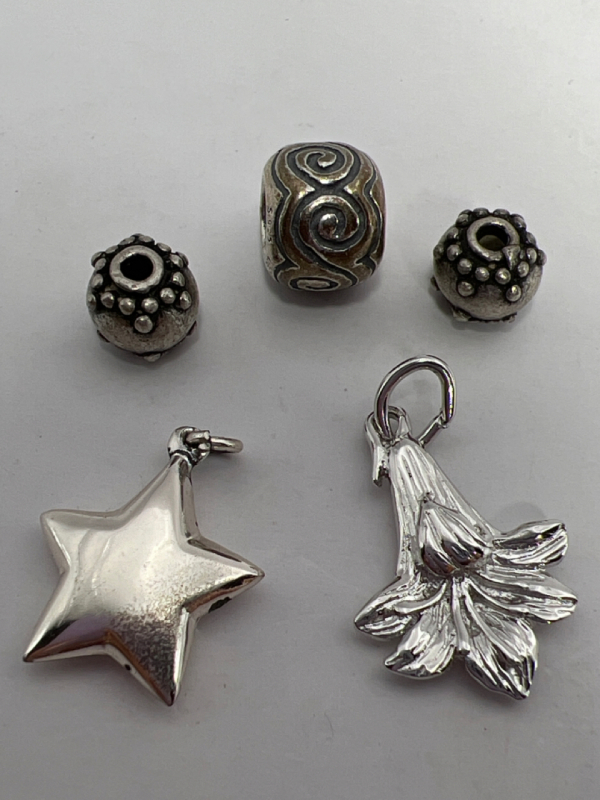 Pandora Charm plus Star Beads Floral Figural