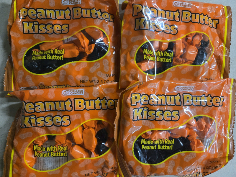 New | Candy Lot Includes | ( 4 )3.5 Oz Packs Of Peanut Butter Kisses