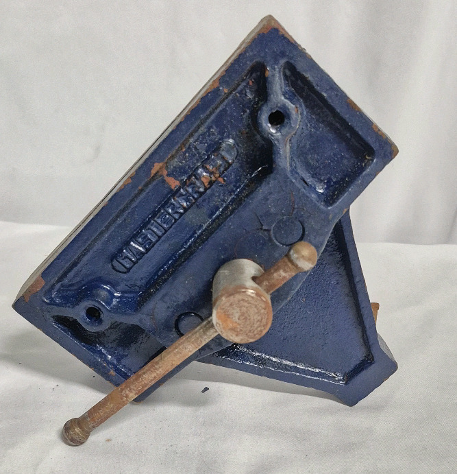 MASTERCRAFT Benchtop 6" Vise