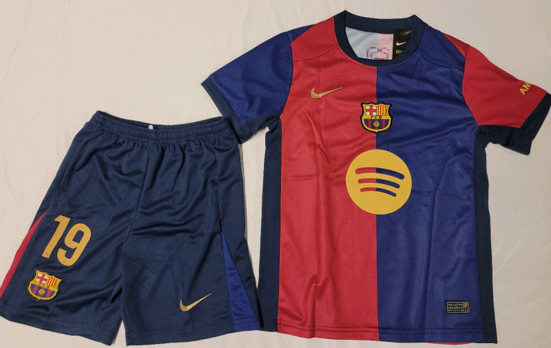 New - FC Barcelona Football Club Lamine Yamal Home Kit , Child Size 26 (6-8yrs) .