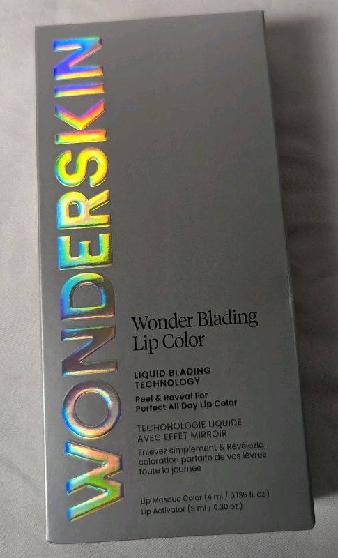 New Wonderskin Wonder Blading Lip Colour. Lovely Colour. 4ml of Masque Colour and 9ml.of Lip Activator.