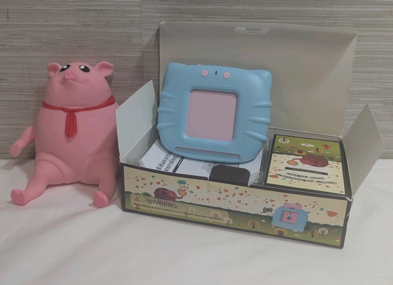 New: Pig Squeeze Toy 6" Long and Card Early Education Device - CARDS ARE IN FRENCH
